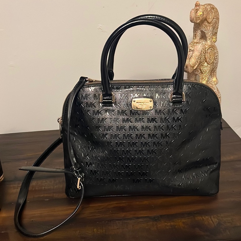 Micheal Kors medium satchel